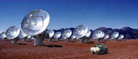 Huge Chilean radio telescope to seek new planets, galaxies